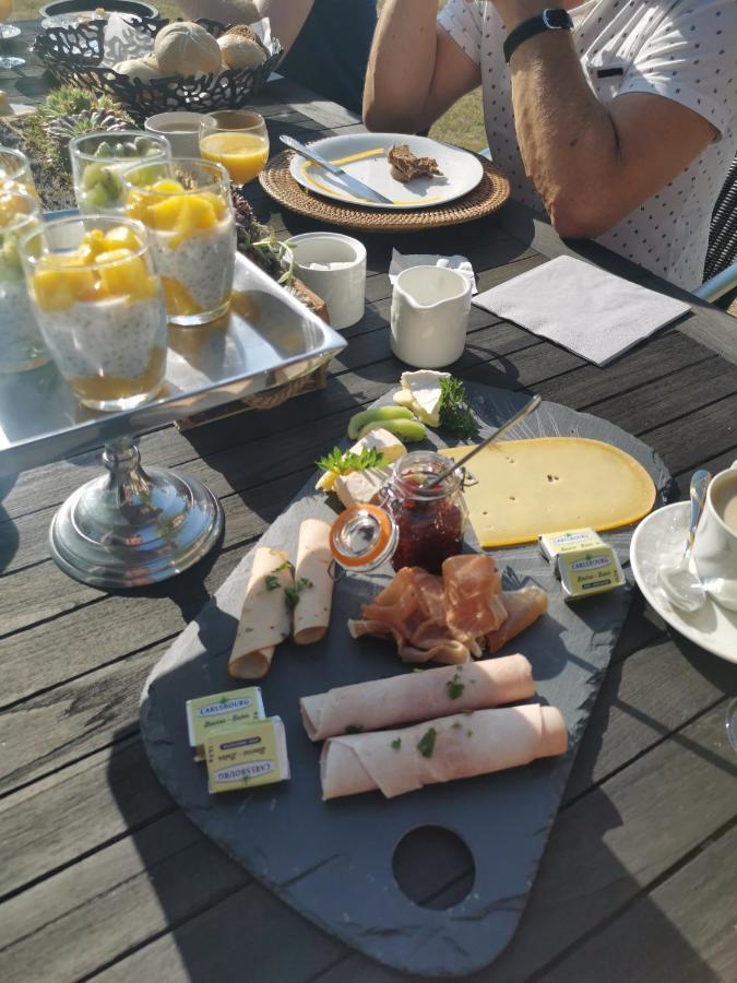 Bed & Bokes Aan De Maaskant Lanaken Exteriör bild